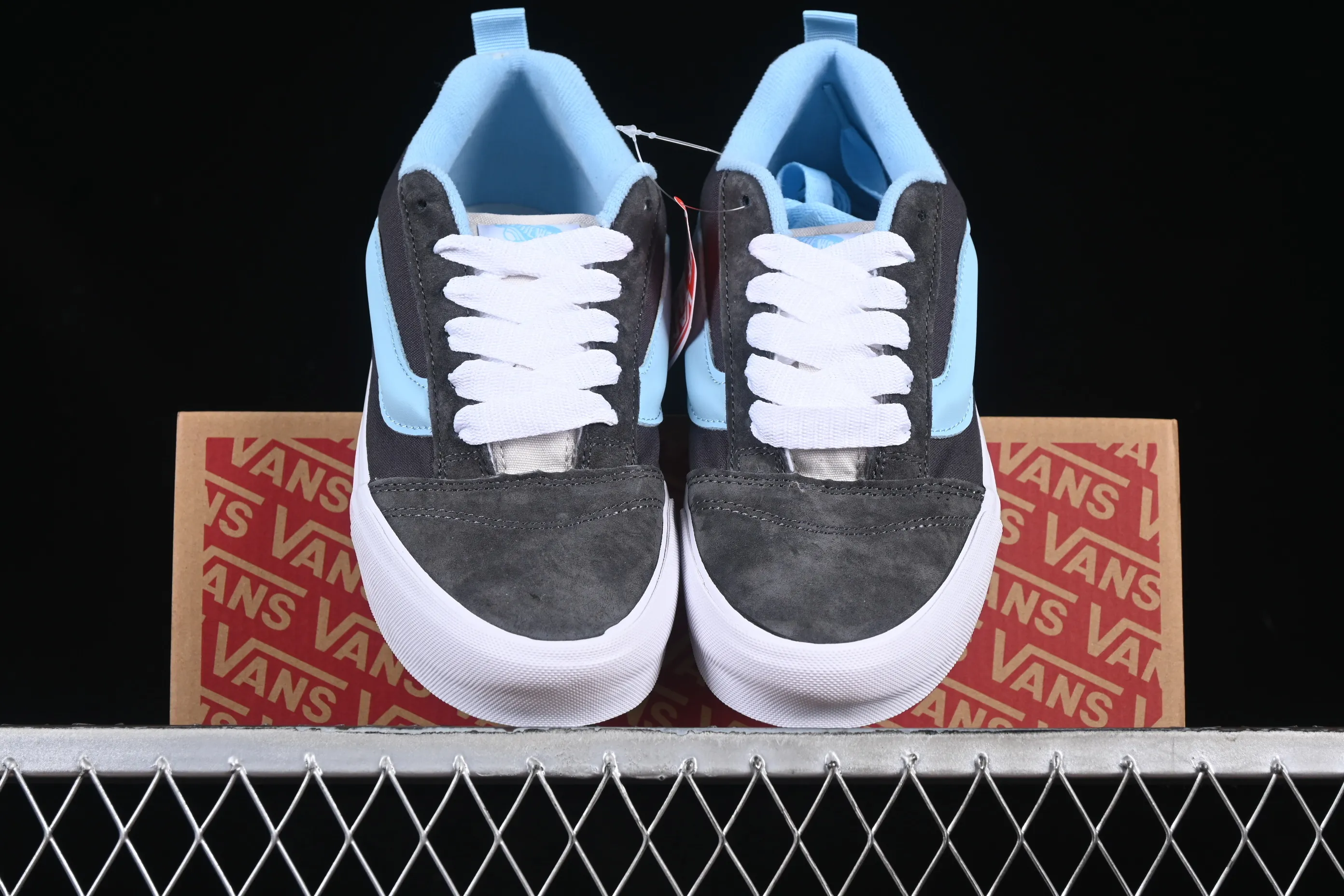 All categories Vans Vans series Vans Low Vans low-top Vans Knu Skool Vans low-top retro casual fat bread shoes VN000D6CJDG